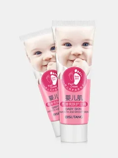 Crema hidratante exfoliante para el cuidado de los pies