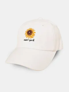 Unisex Letter Daisy Embroidery Baseball Caps