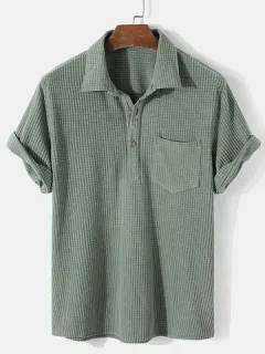 Plain short-sleeved shirt with pocket