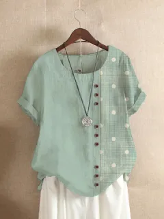 Blusa con detalle de botones y patchwork de lunares