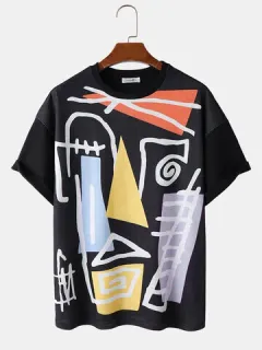 T-shirts with abstract geometric print
