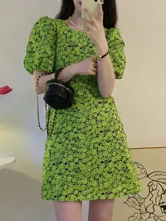 Manga abullonada Todo floral Vestido